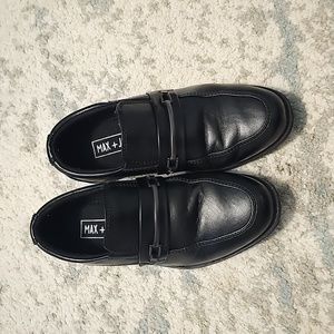 Boys size 13 Max + Jake black dress shoes